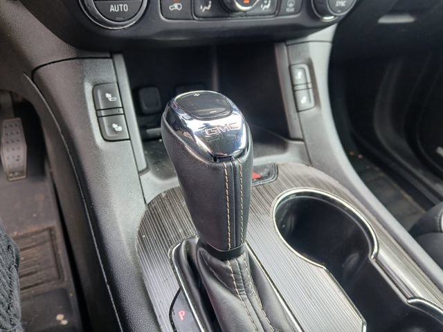 Used 2017 GMC Acadia SLT AWD/4WD image 16