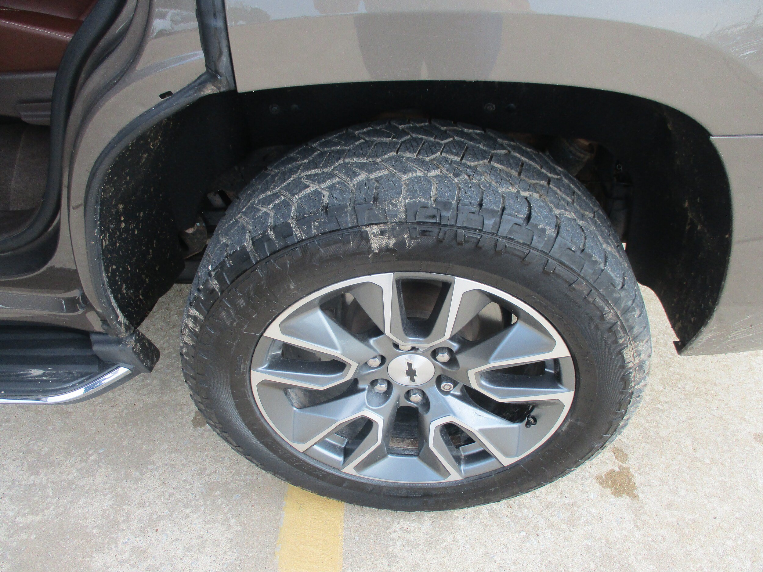 Used 2016 Chevrolet Tahoe LTZ AWD/4WD image 9