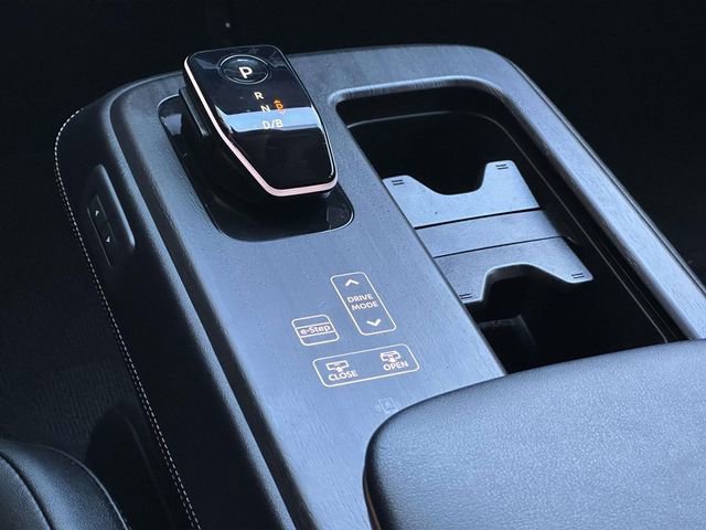 Used 2024 Nissan Ariya AWD image 21