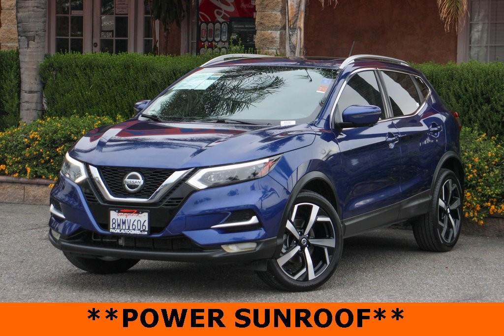 Used 2020 Nissan Rogue Sport SL w/ Premium Package image 4