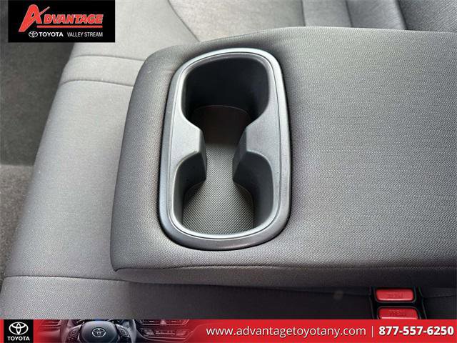 Certified 2019 Toyota Camry LE image 12