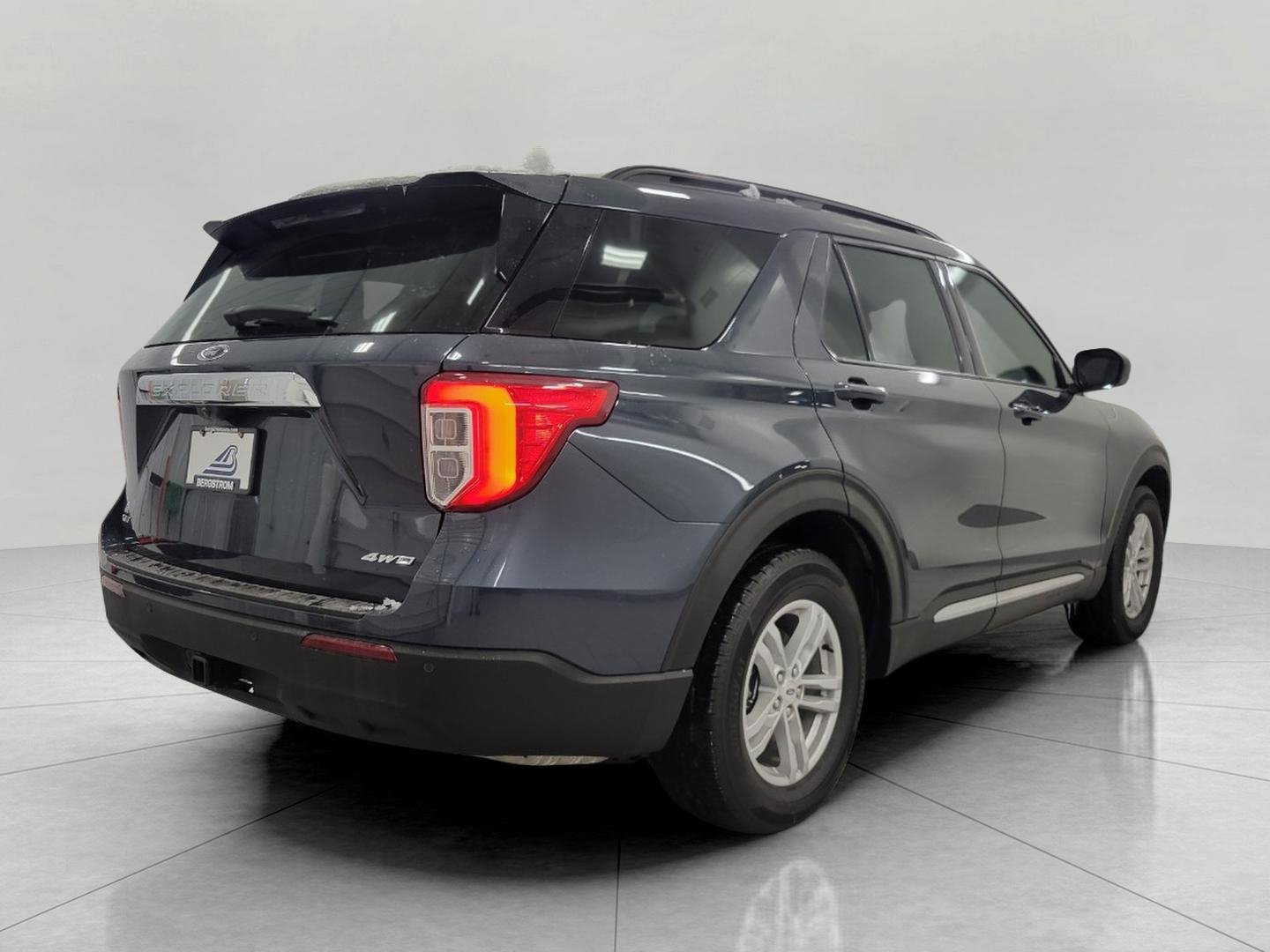 Used 2023 Ford Explorer XLT w/ Class IV Trailer Tow Package image 20