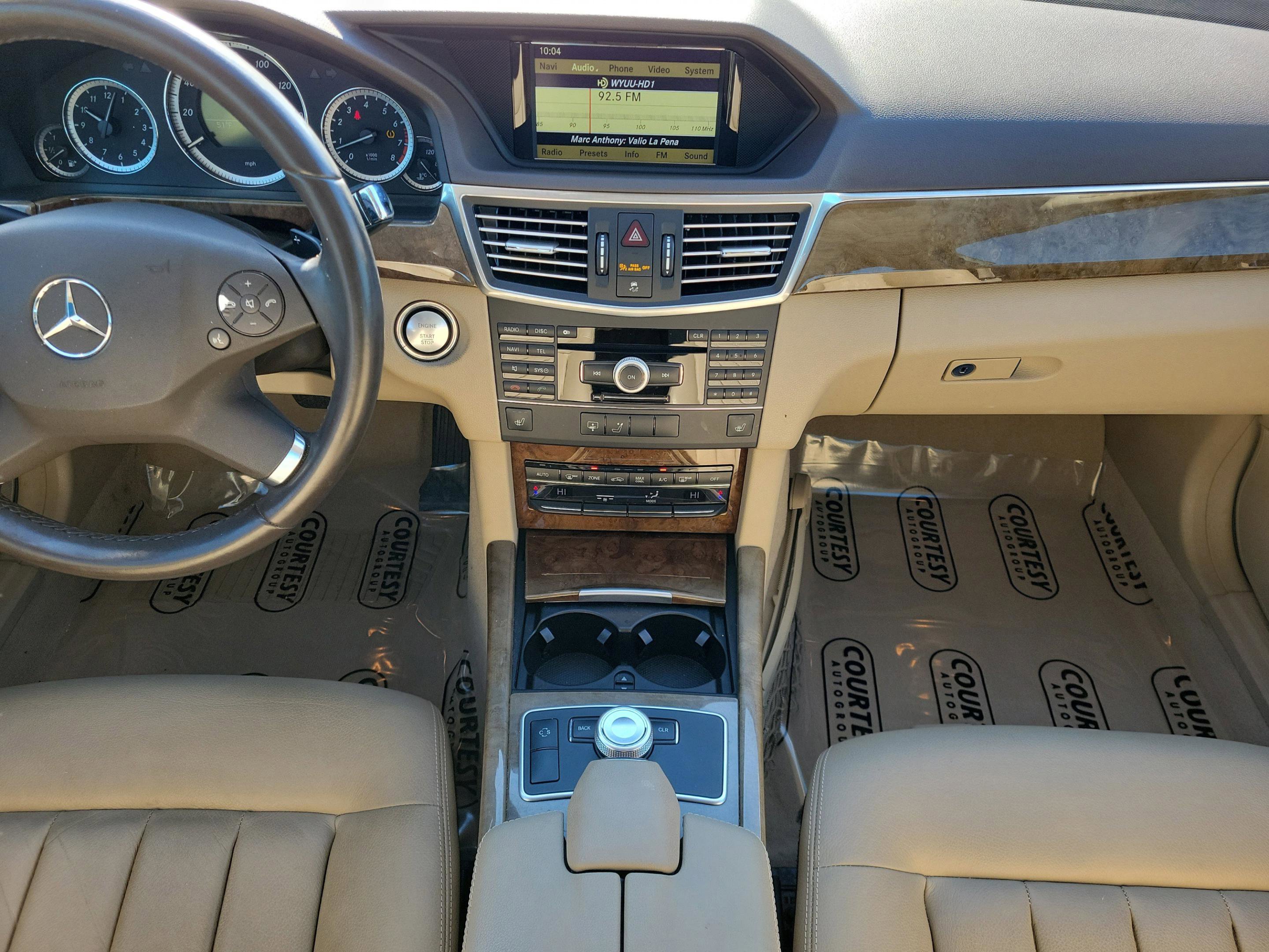 Used 2010 Mercedes-Benz E 350 4MATIC Sedan image 14