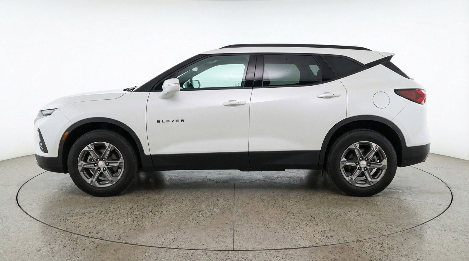 Used 2025 Chevrolet Blazer LT image 5