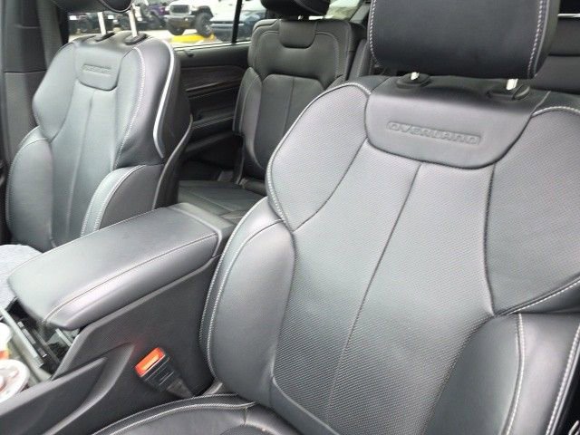 Used 2025 Jeep Grand Cherokee L Overland w/ Advanced Protech Group III image 4