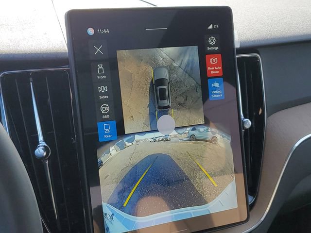 New 2026 Volvo XC60 B5 Plus w/ Protection Package Premier image 15