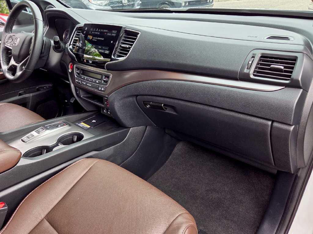Certified 2024 Honda Passport EX-L image 16