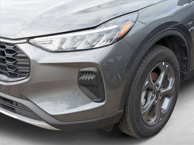 Used 2025 Ford Escape ST-Line image 9