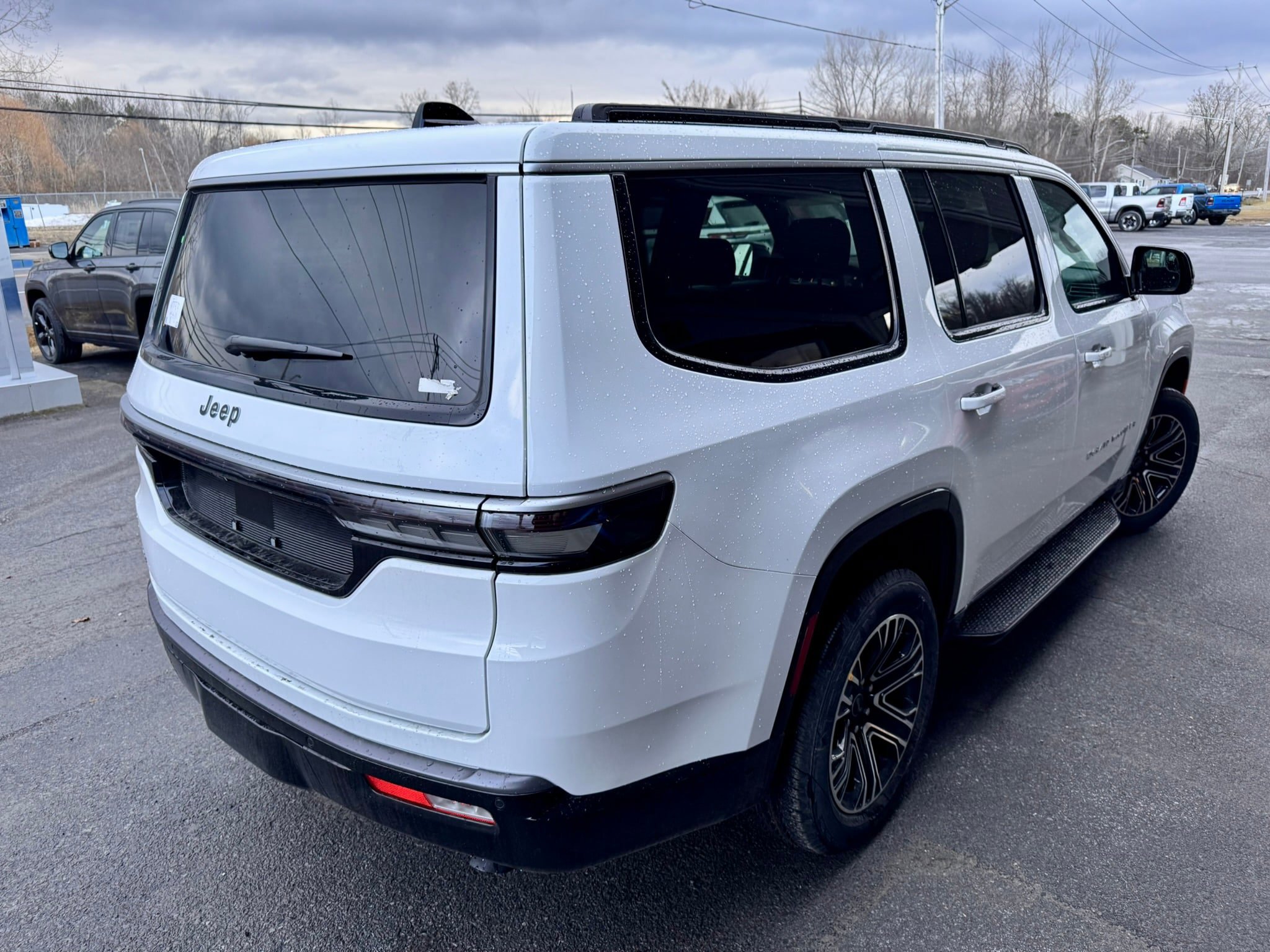 New 2026 Jeep Grand Wagoneer 4WD image 5