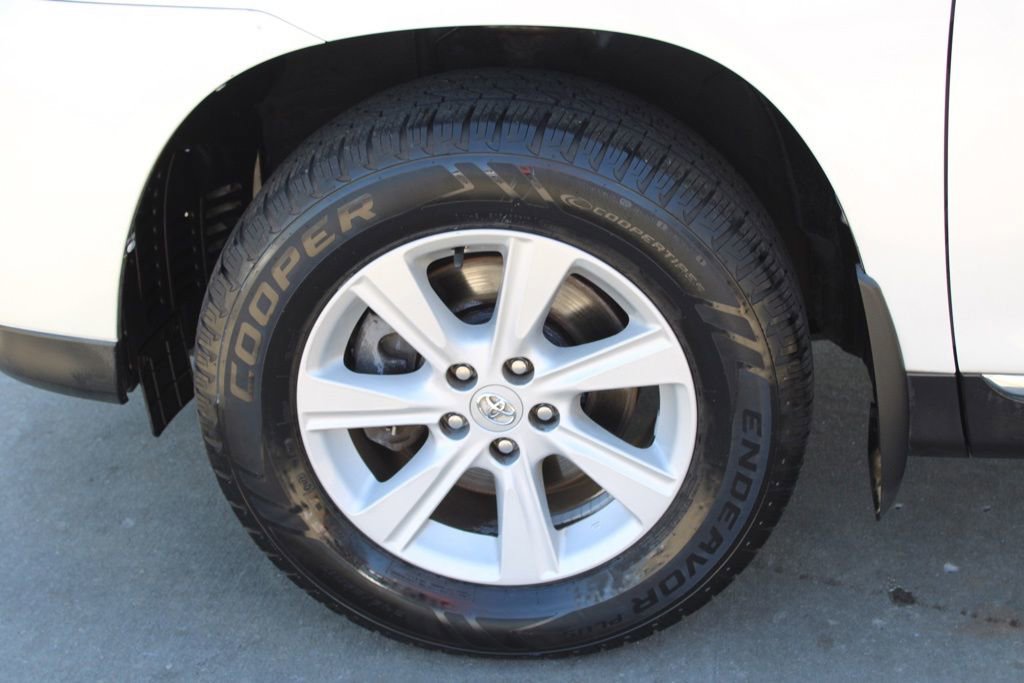 Used 2013 Toyota Highlander SE AWD/4WD image 13