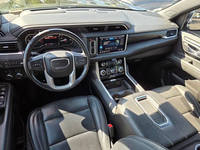 Used 2021 GMC Yukon Denali w/ Denali Premium Package AWD/4WD image 12