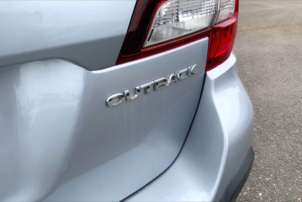 Used 2019 Subaru Outback 2.5i Limited AWD/4WD image 24