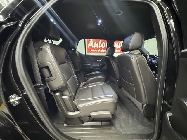 Used 2022 Chevrolet Traverse LT image 12