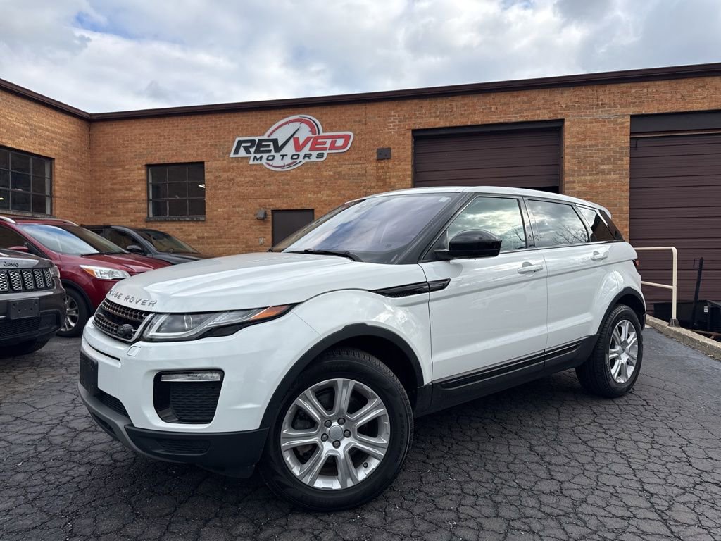 Used 2017 Land Rover Range Rover Evoque SE image 1