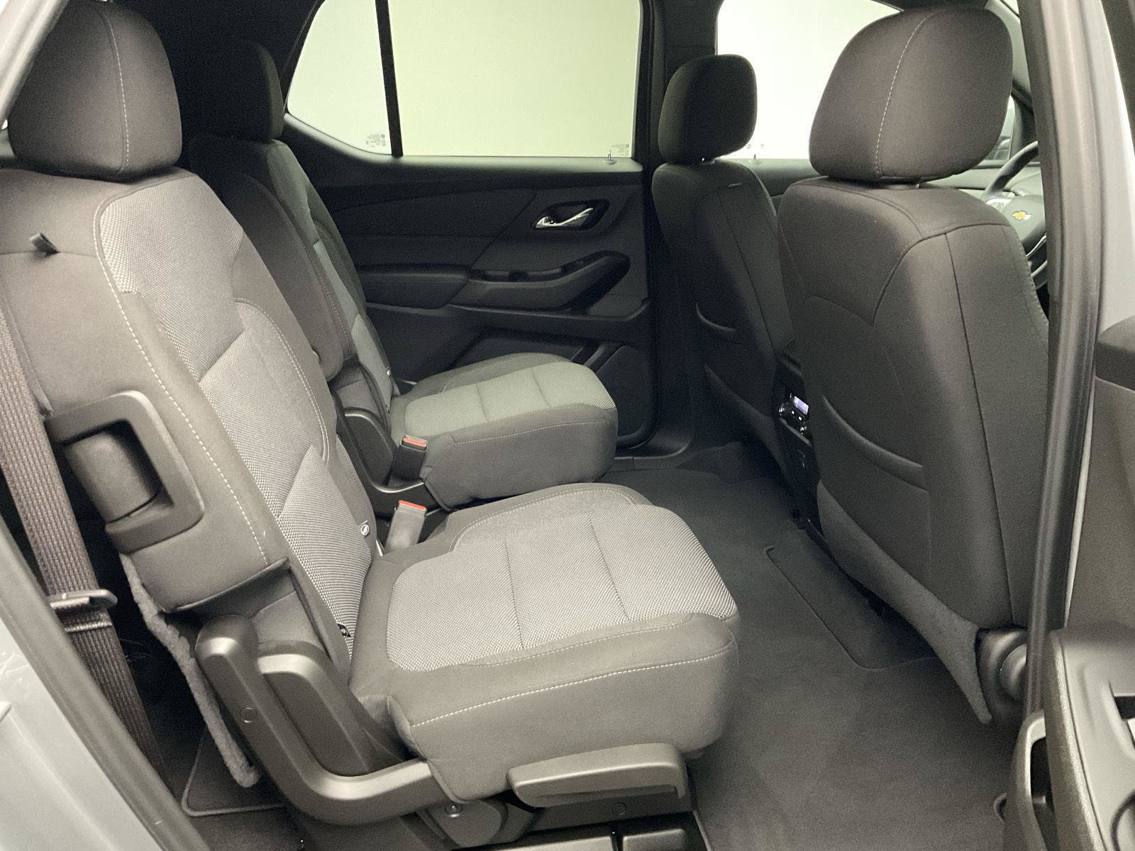 Certified 2023 Chevrolet Traverse LT FWD image 26