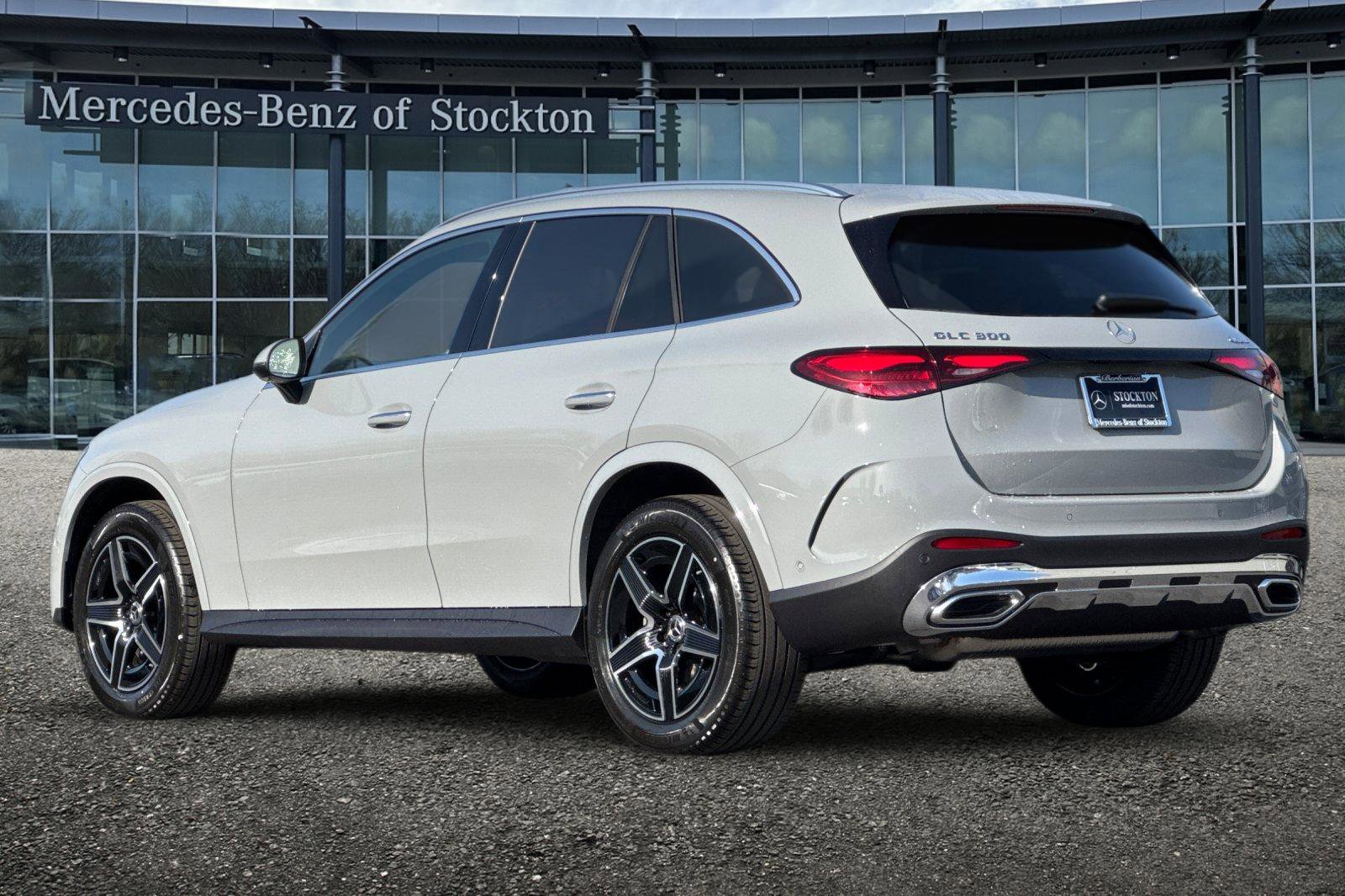 New 2026 Mercedes-Benz GLC 300 4MATIC image 6
