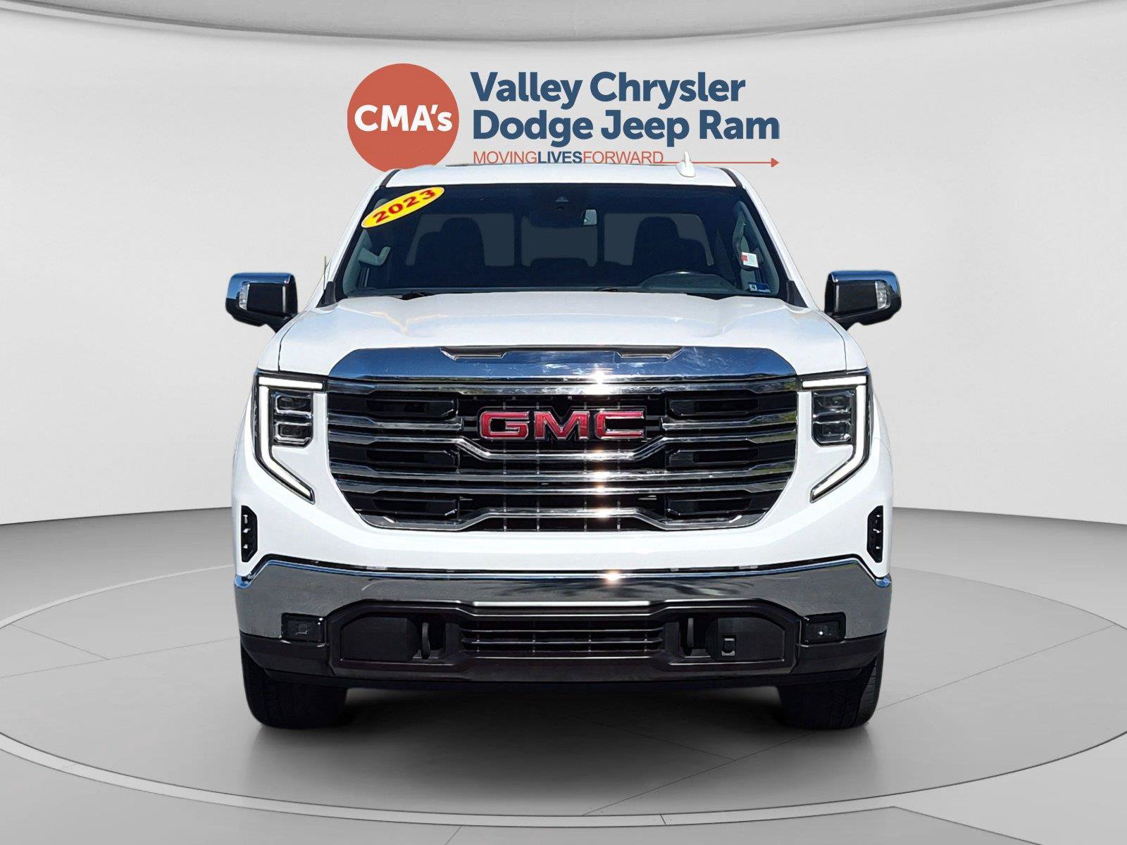 Used 2023 GMC Sierra 1500 SLT w/ SLT Premium Package AWD/4WD image 8