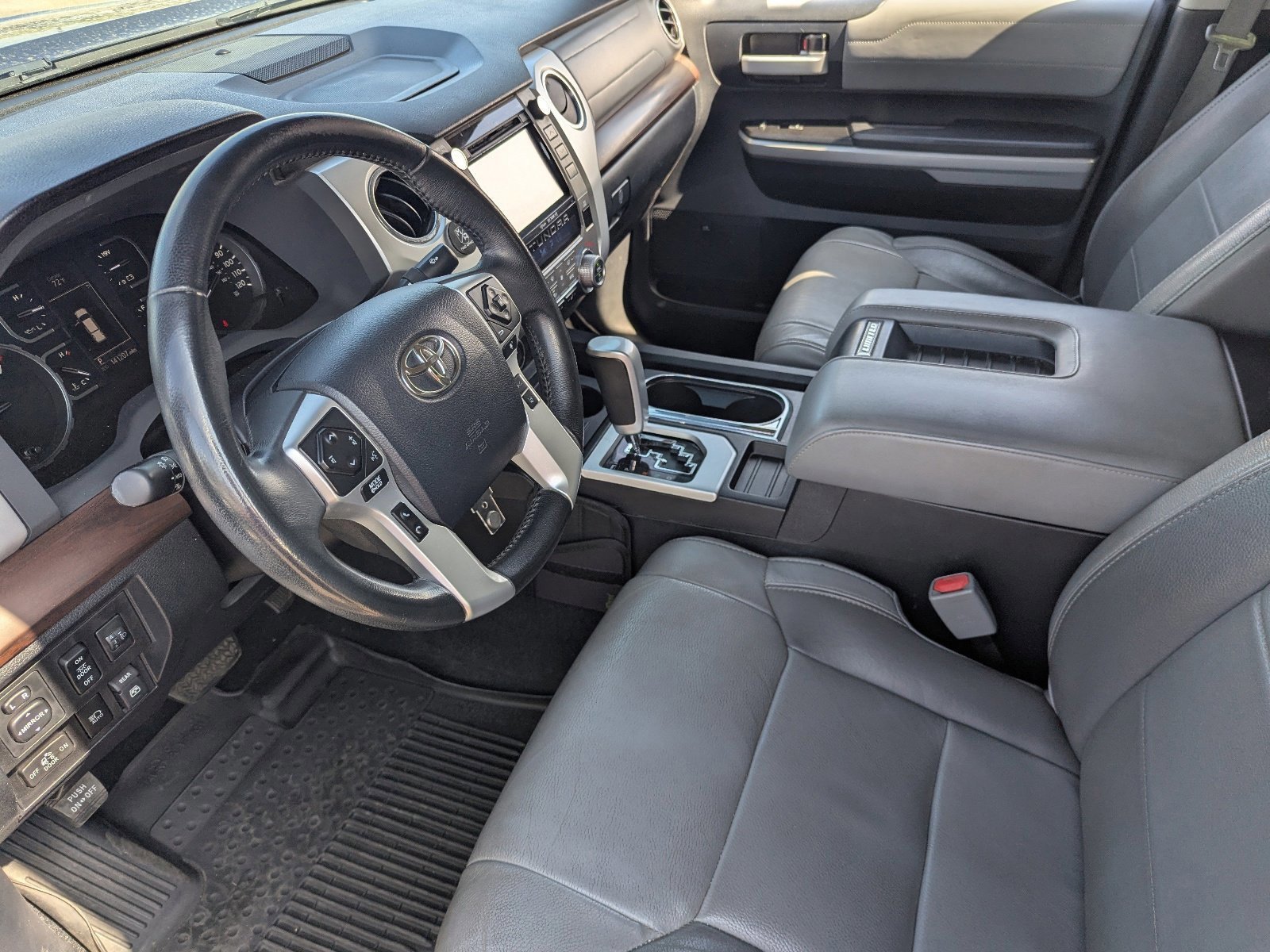 Used 2018 Toyota Tundra Limited w/ Limited Premium Package image 22