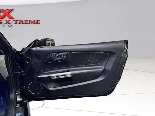 Used 2016 Ford Mustang Premium image 39