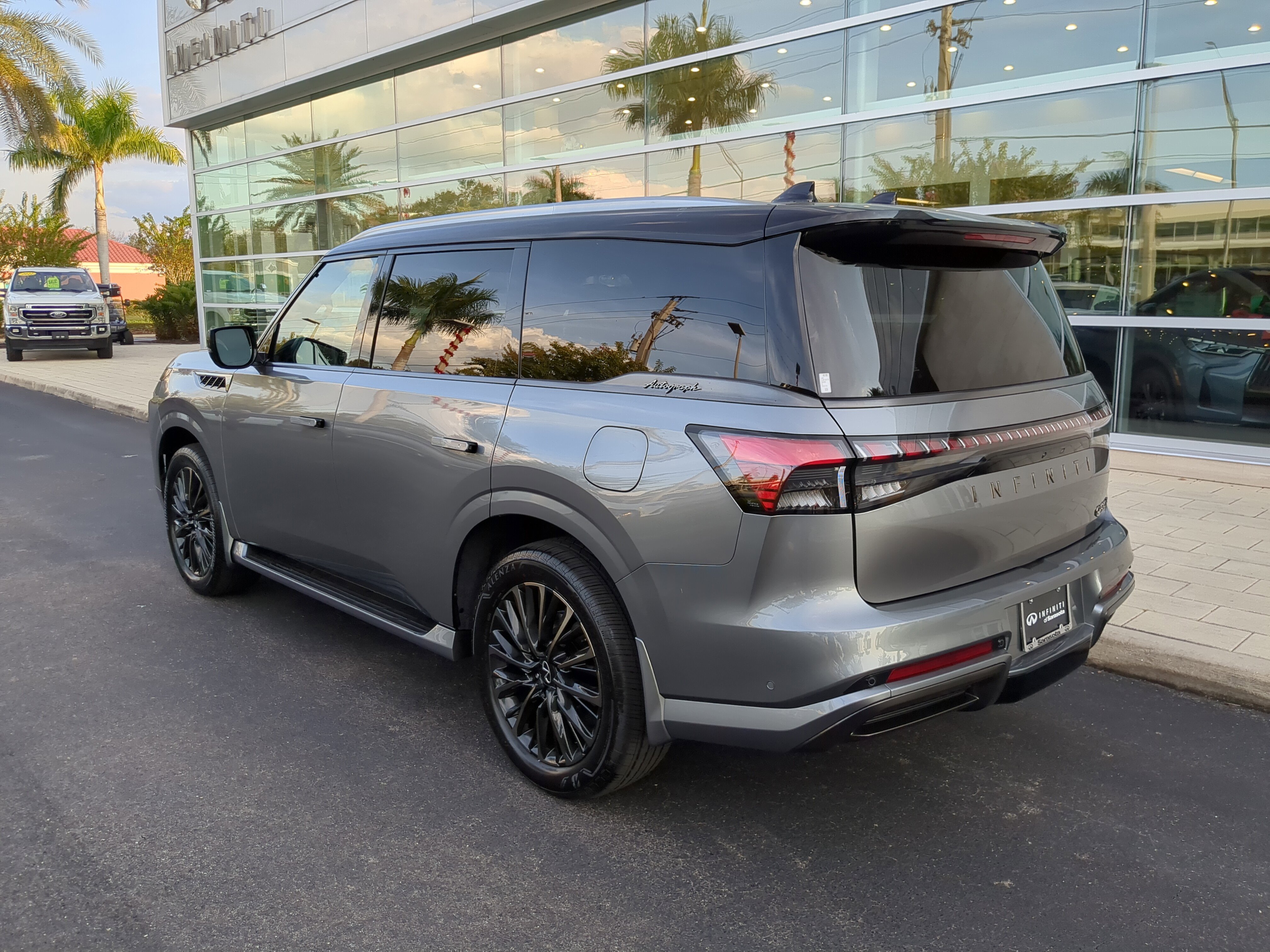 New 2026 INFINITI QX80 Autograph image 6