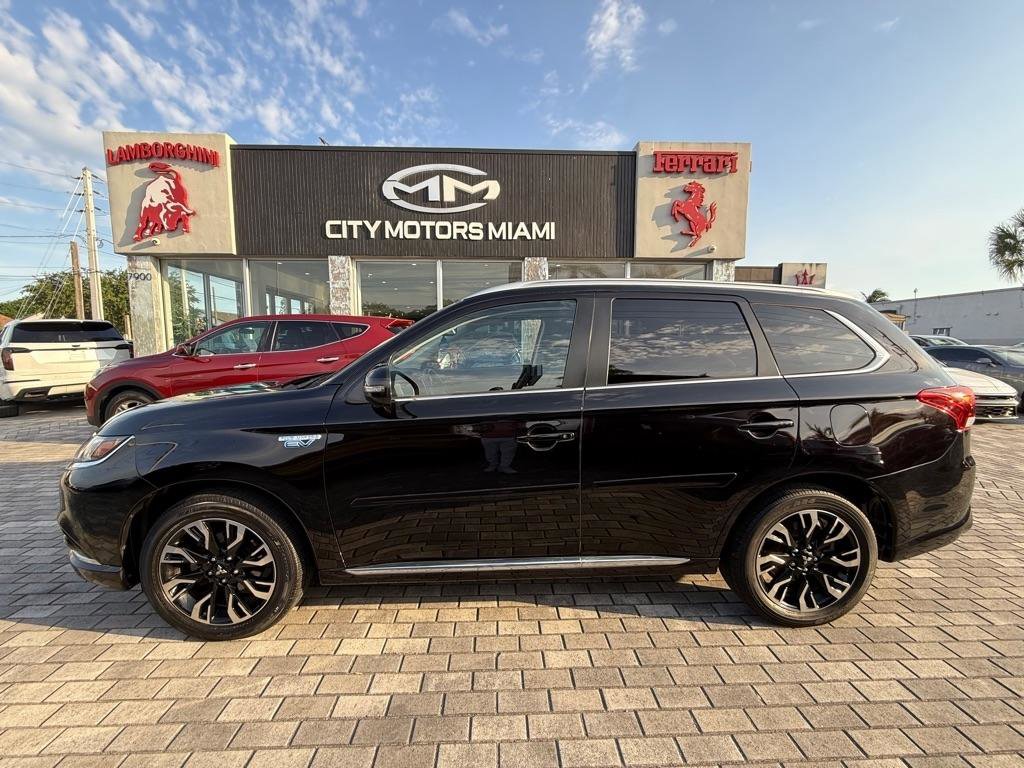 Used 2018 Mitsubishi Outlander SEL AWD/4WD image 3