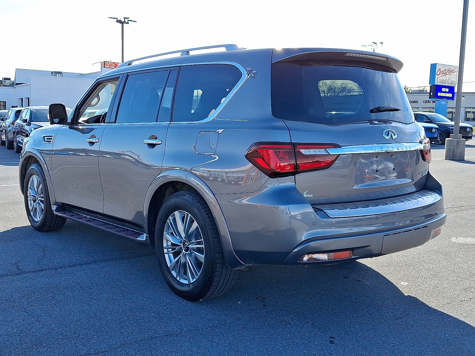 Used 2019 INFINITI QX80 Luxe image 4