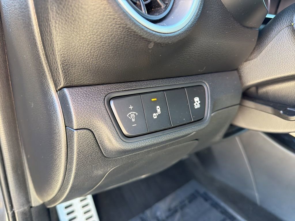 Used 2023 Kia Forte GT-Line w/ GT-Line Premium Package image 15