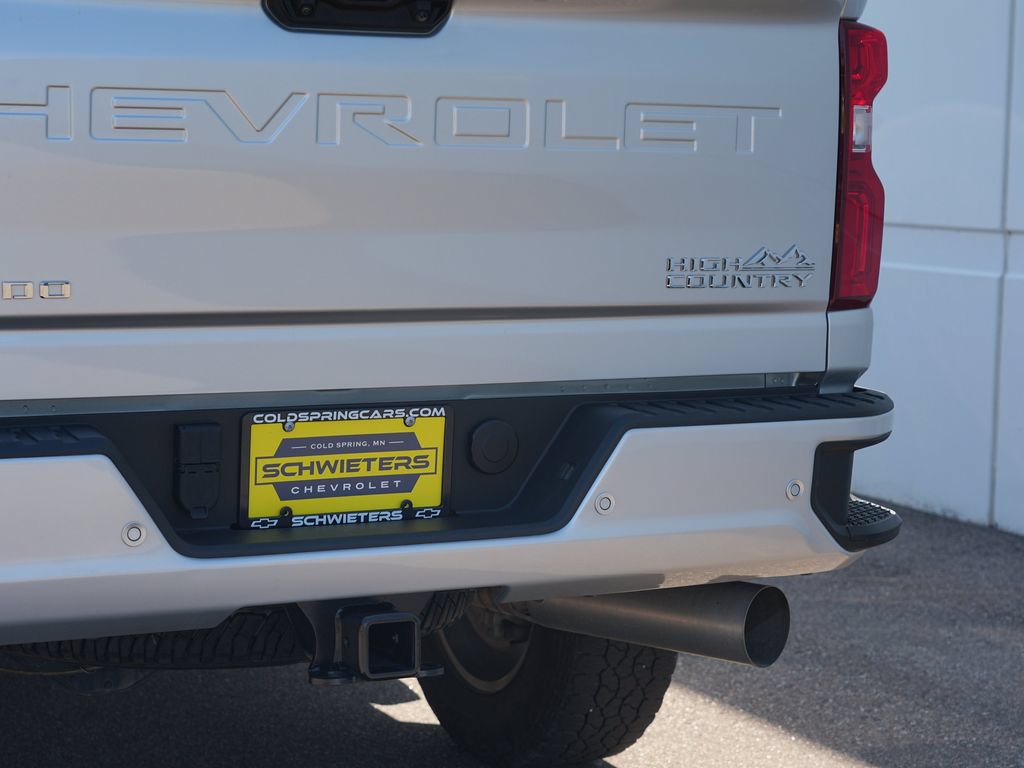 Certified 2022 Chevrolet Silverado 3500 High Country w/ Z71 Off-Road Package AWD/4WD image 10