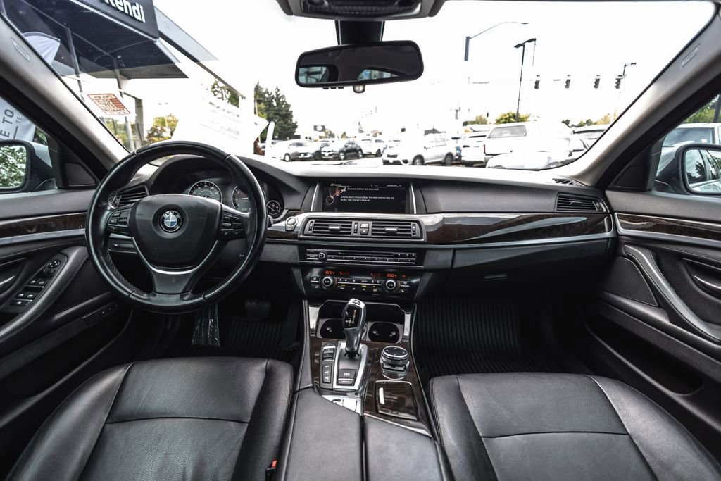 Used 2015 BMW 528i xDrive Sedan AWD/4WD image 21