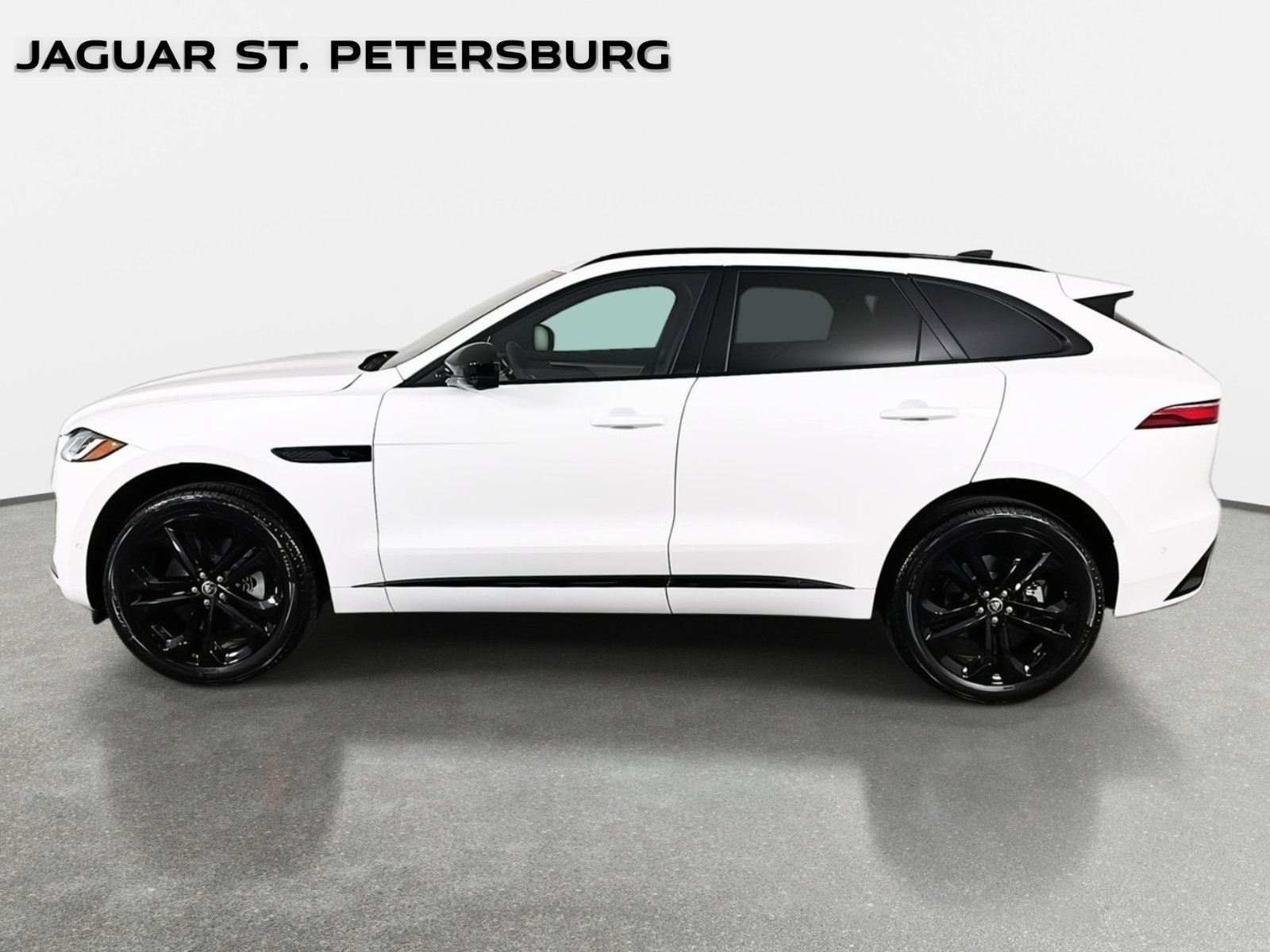 New 2026 Jaguar F-PACE R-Dynamic S AWD/4WD image 8