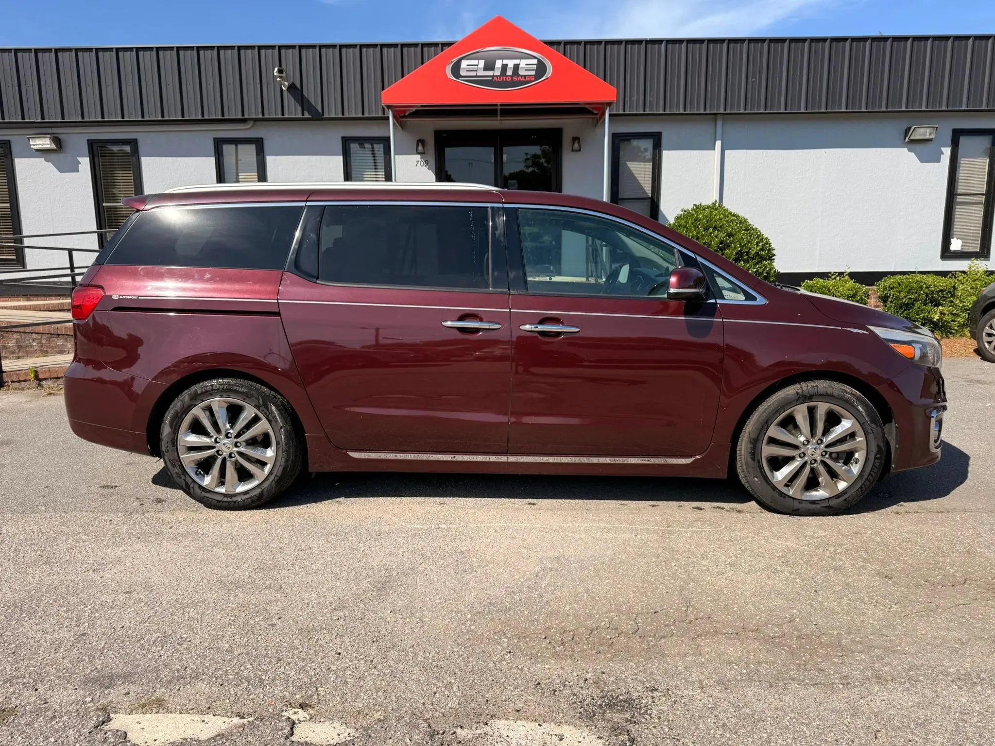 Used 2018 Kia Sedona SX Limited FWD image 6