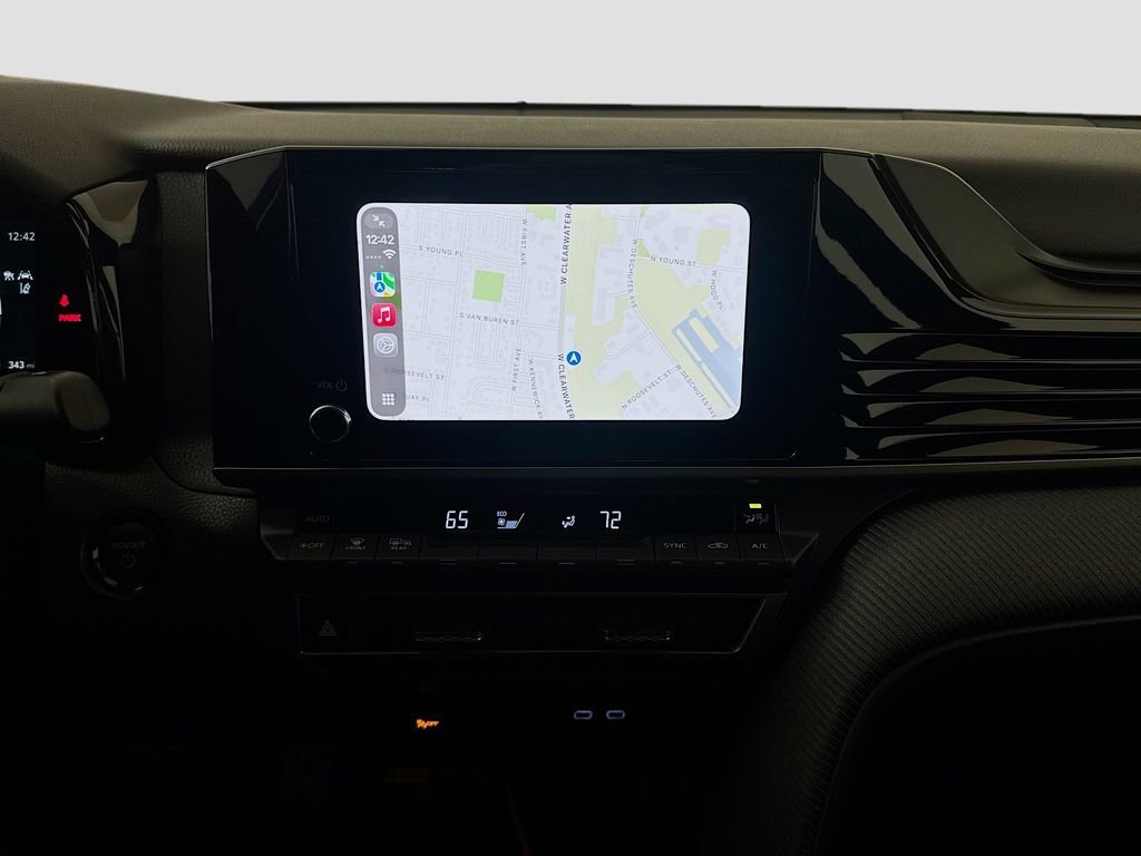 Used 2025 Toyota Camry SE image 15