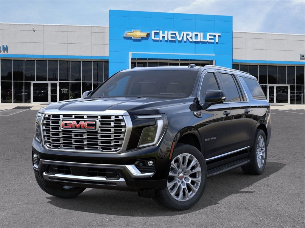 New 2025 GMC Yukon XL Denali image 6