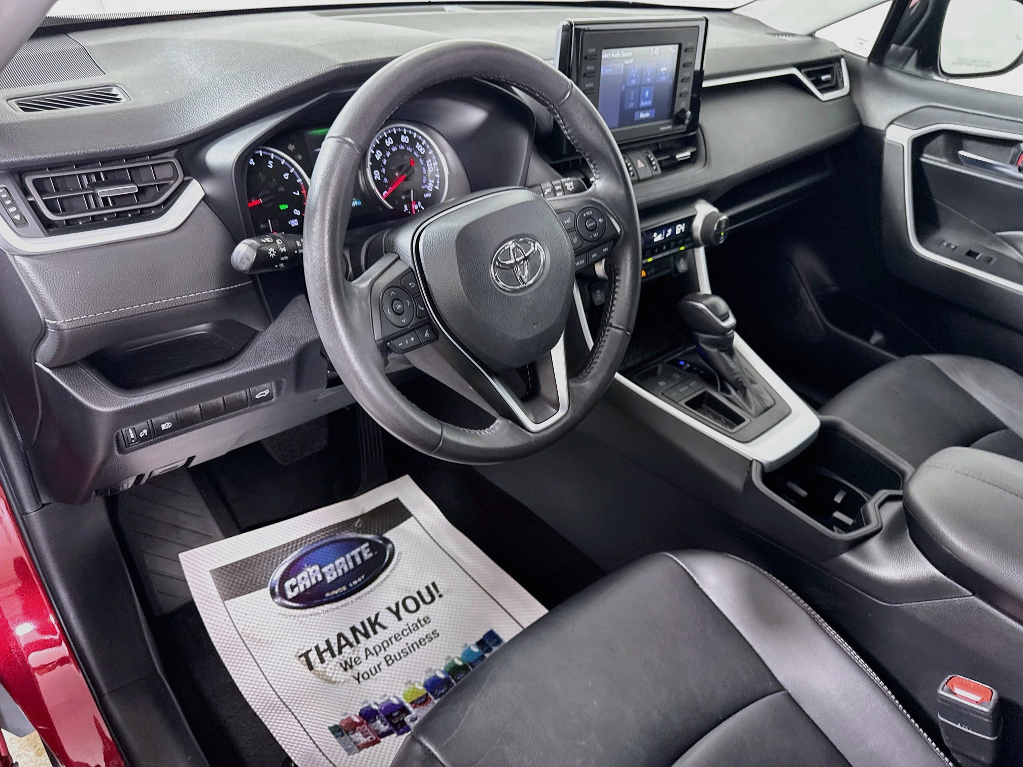Certified 2022 Toyota RAV4 XLE Premium FWD image 9