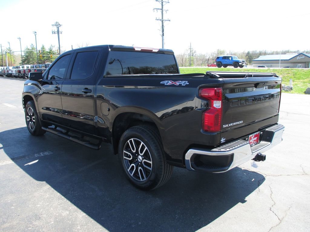 Used 2021 Chevrolet Silverado 1500 LT image 10