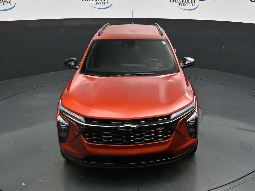 Used 2024 Chevrolet Trax RS w/ Driver Confidence Package FWD image 19