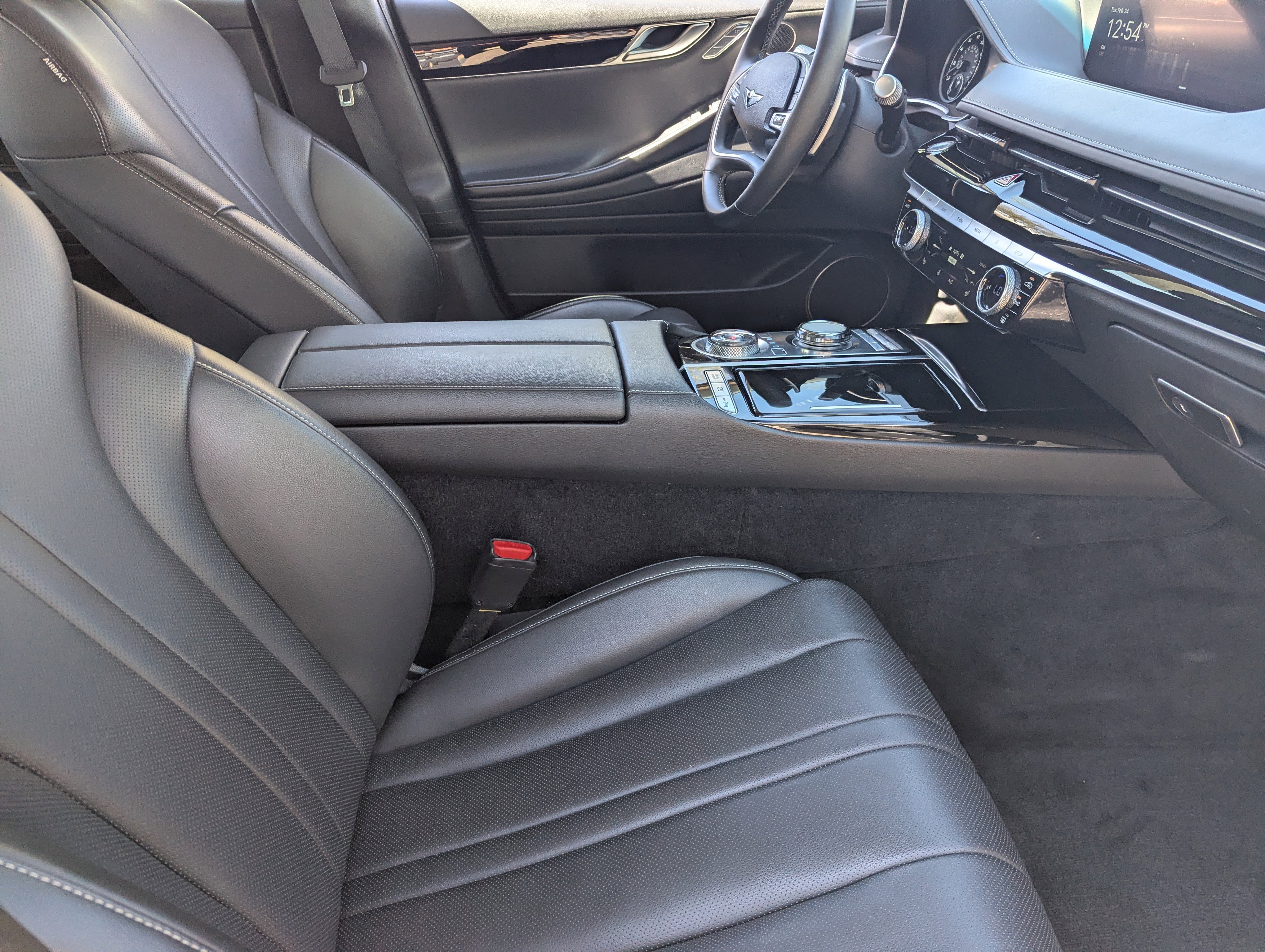 Used 2023 Genesis G80 2.5T image 9