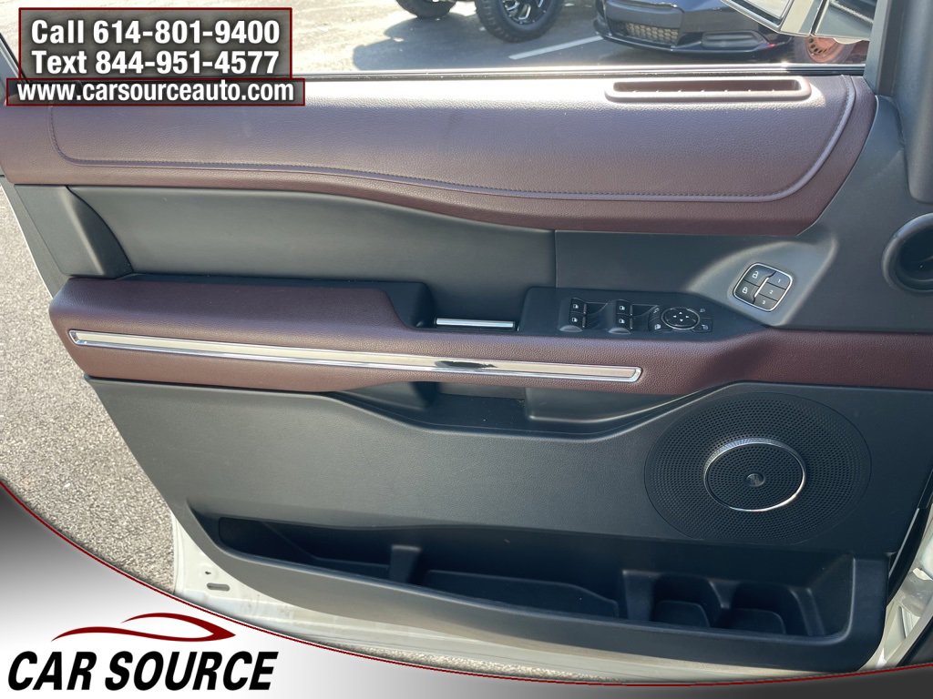 Used 2022 Ford Expedition Max Limited image 17