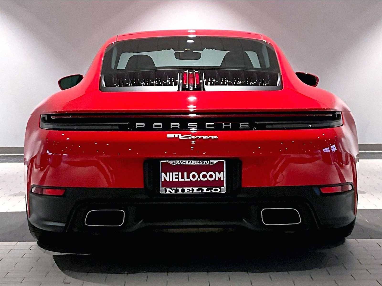 Used 2025 Porsche 911 Carrera T image 9