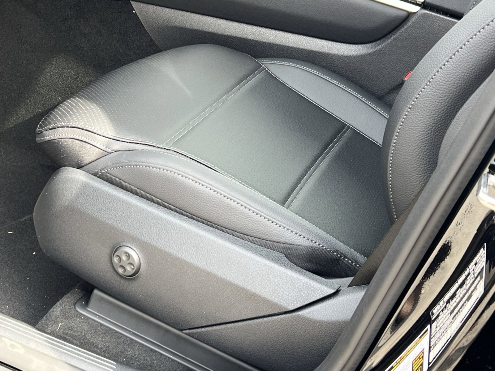 New 2026 Mercedes-Benz GLC 300 4MATIC image 12