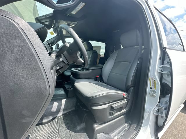 New 2026 RAM 3500 Tradesman AWD/4WD image 4