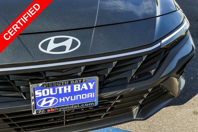 Used 2025 Hyundai Elantra Sport FWD image 11