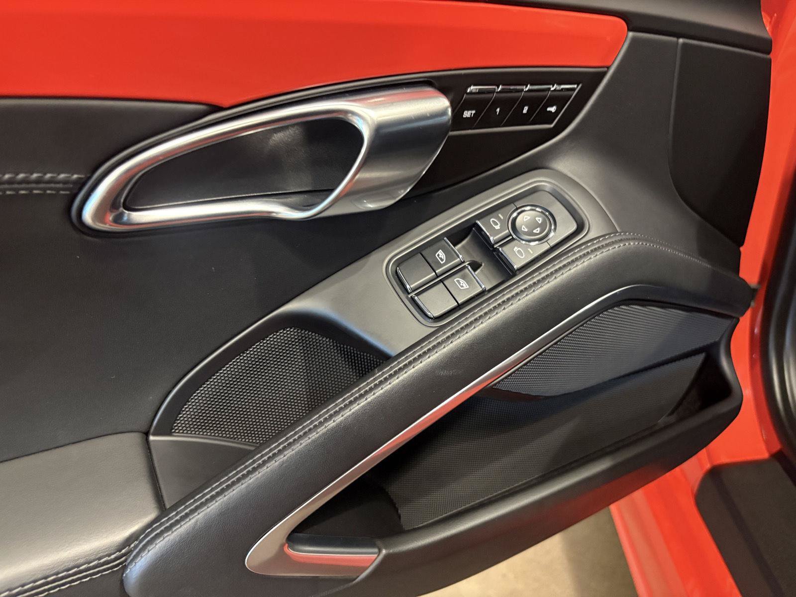 Used 2017 Porsche 718 Cayman S RWD image 13