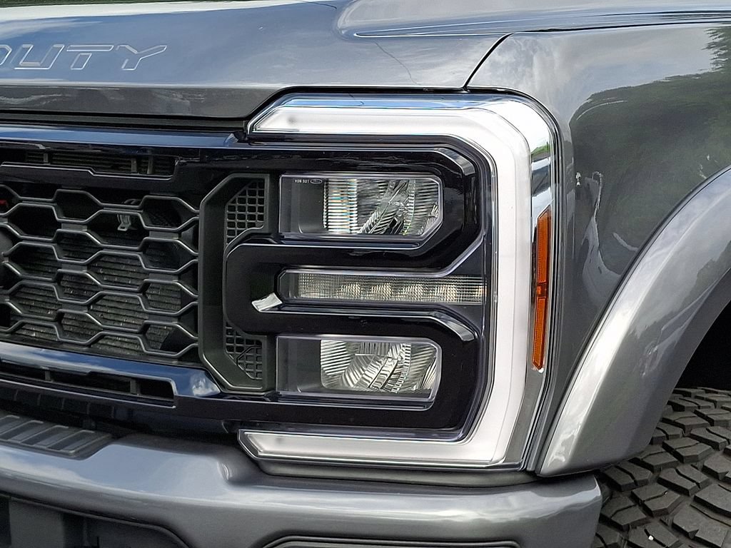 Used 2026 Ford F250 XLT w/ XLT Premium Package AWD/4WD image 9