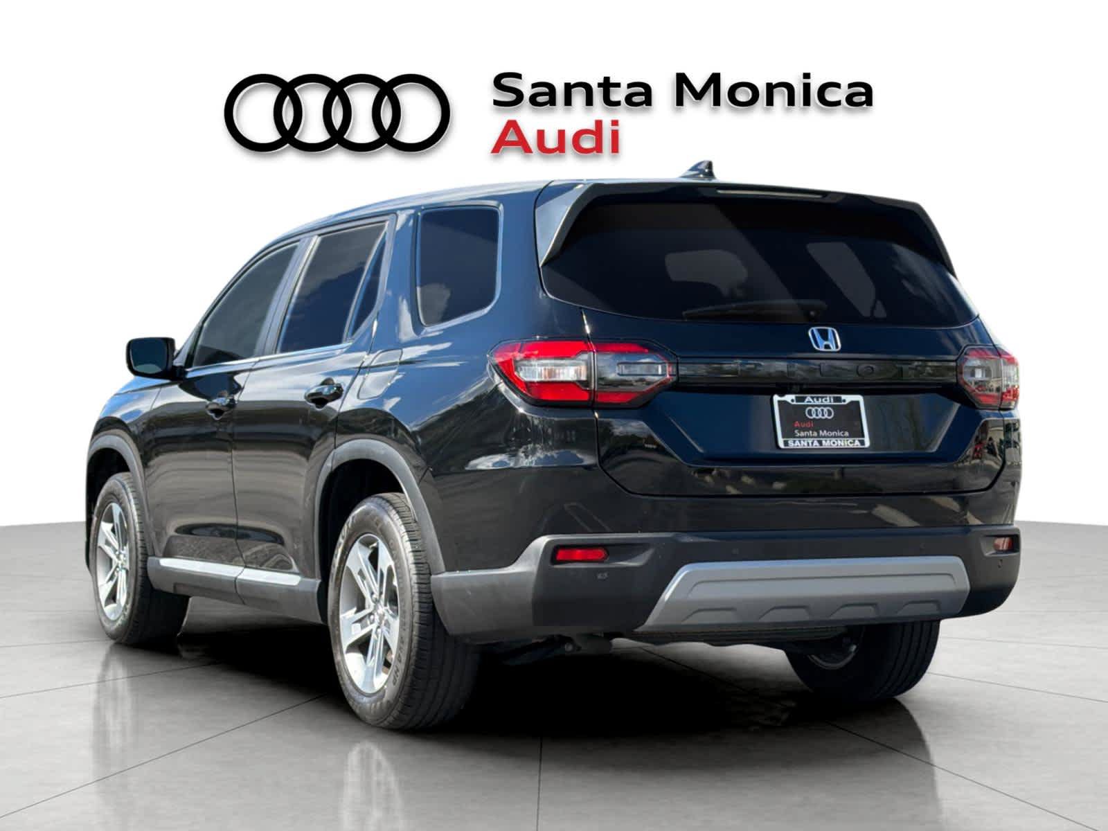 Used 2025 Honda Pilot EX-L image 6