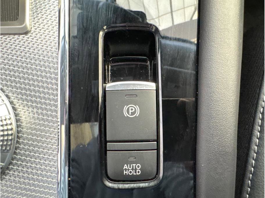 Used 2023 Mitsubishi Outlander SEL image 33