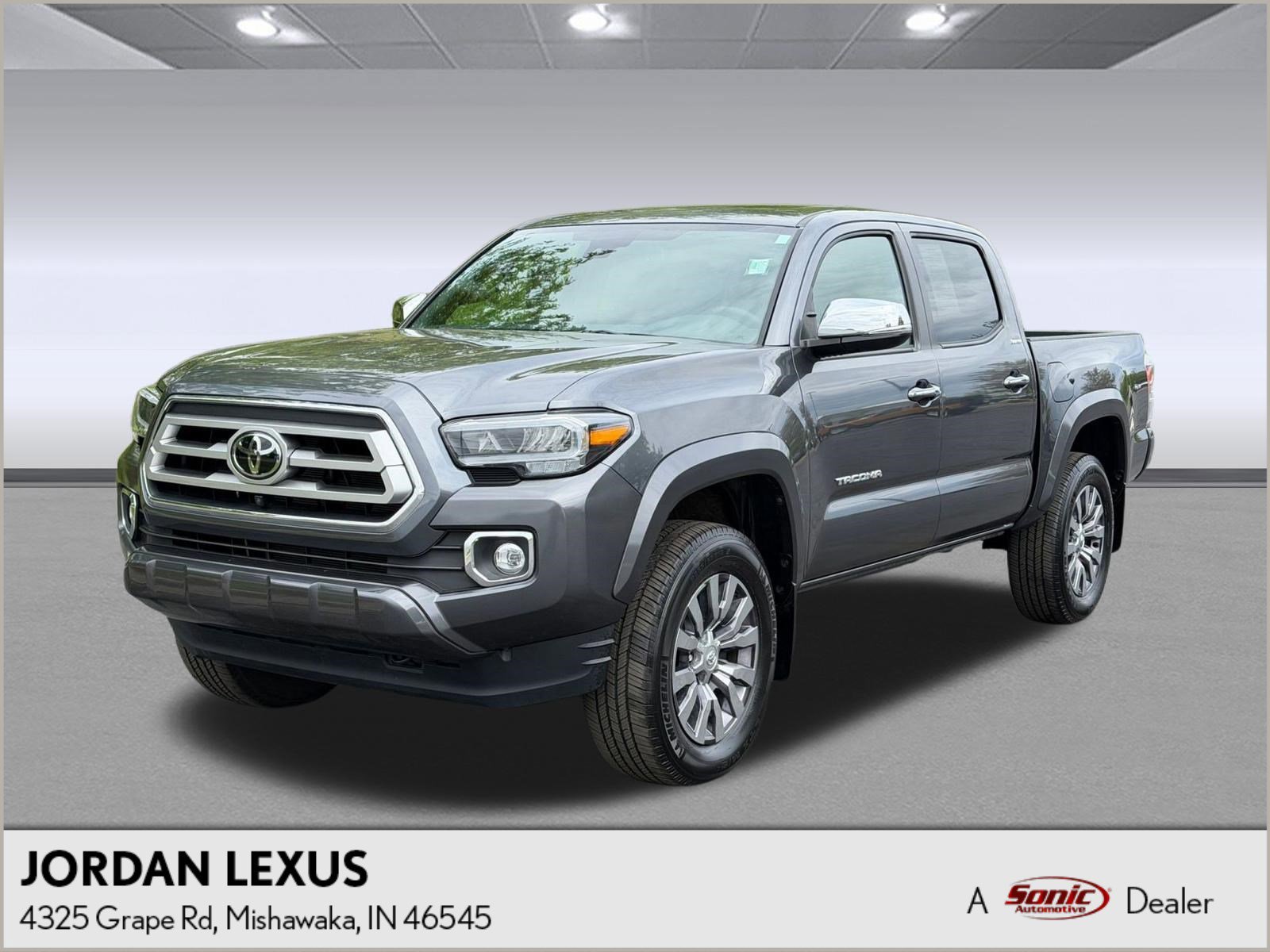 Used 2021 Toyota Tacoma Limited AWD/4WD image 1