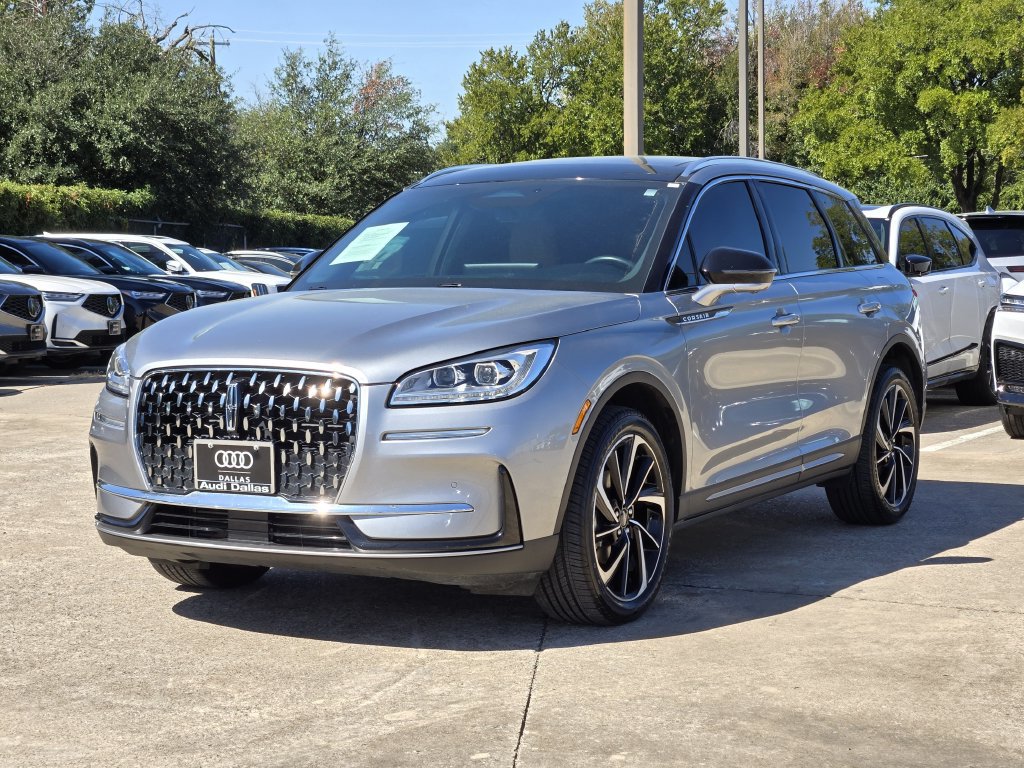 Used 2023 Lincoln Corsair Reserve w/ Equipment Group 201A FWD image 6