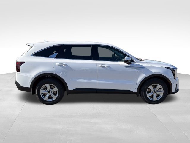 New 2026 Kia Sorento LX FWD image 8
