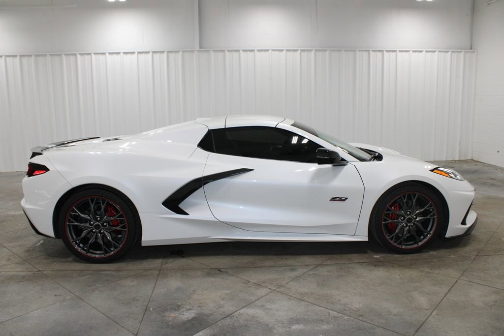 Used 2023 Chevrolet Corvette Stingray Premium Conv RWD image 11